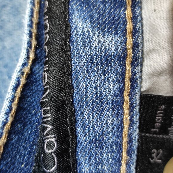 Vintage Calvin Klein Jeans men's size 32X31 hard washed denim blue straight leg - Picture 7 of 15